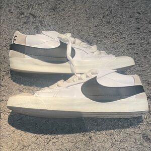 Nike blazer low jumbo